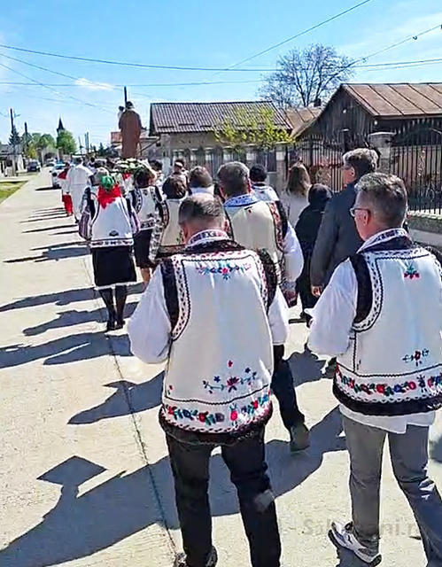 Procesiune catre Biserica Sf Iosif