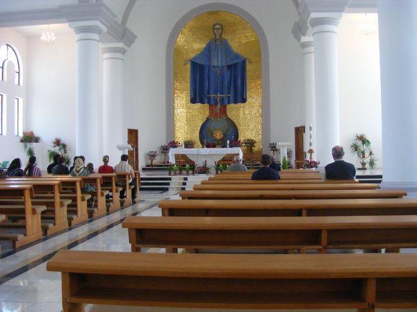 In timpul liturghiei de pomenire a Dianei